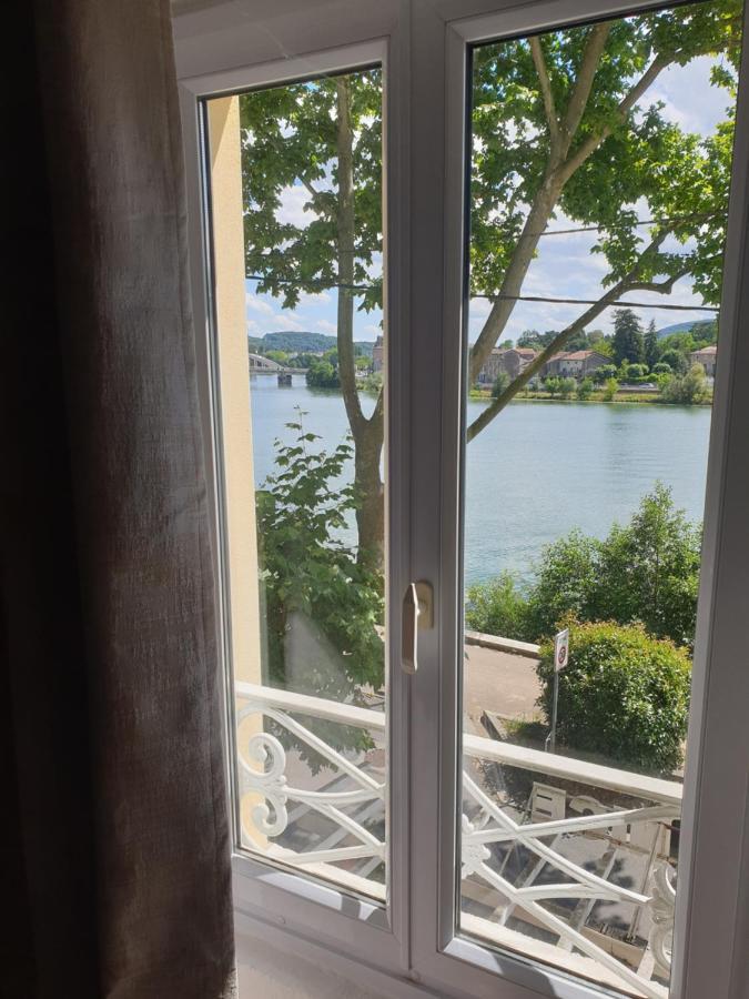 O Petit Neuville-sur-Saone